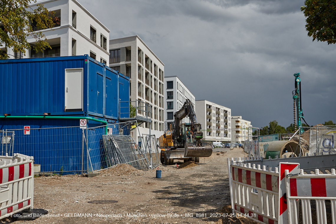 25.07.2023 - Rundgang im Alexisquartier in Neuperlach
